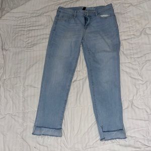 Straight Crop light blue pants